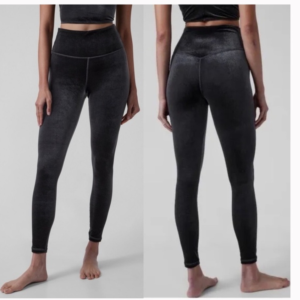 Athleta Elation Velvet Tight Leggings in black stretchy and soft on trend L